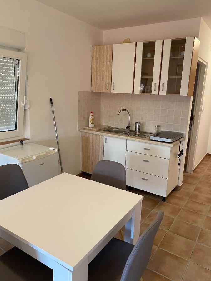 Apartments Dalmatia Свети Петър Екстериор снимка