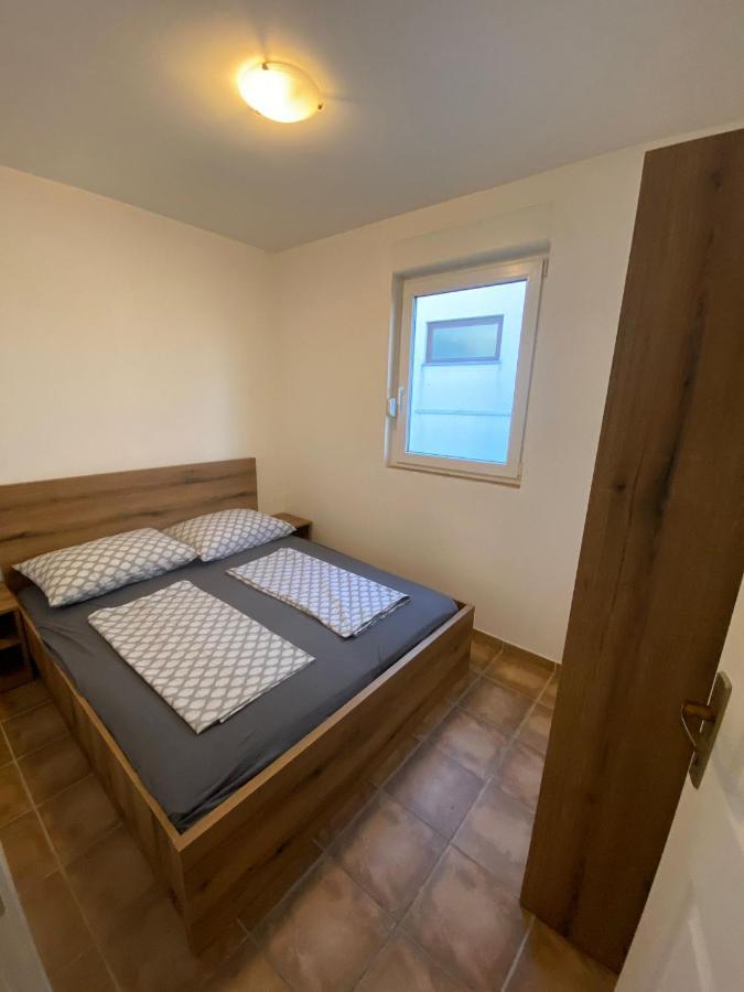 Apartments Dalmatia Свети Петър Екстериор снимка