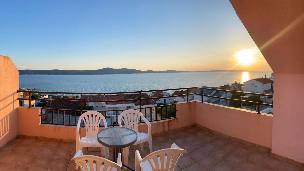 Apartments Dalmatia Свети Петър Екстериор снимка