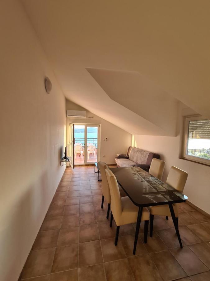 Apartments Dalmatia Свети Петър Стая снимка