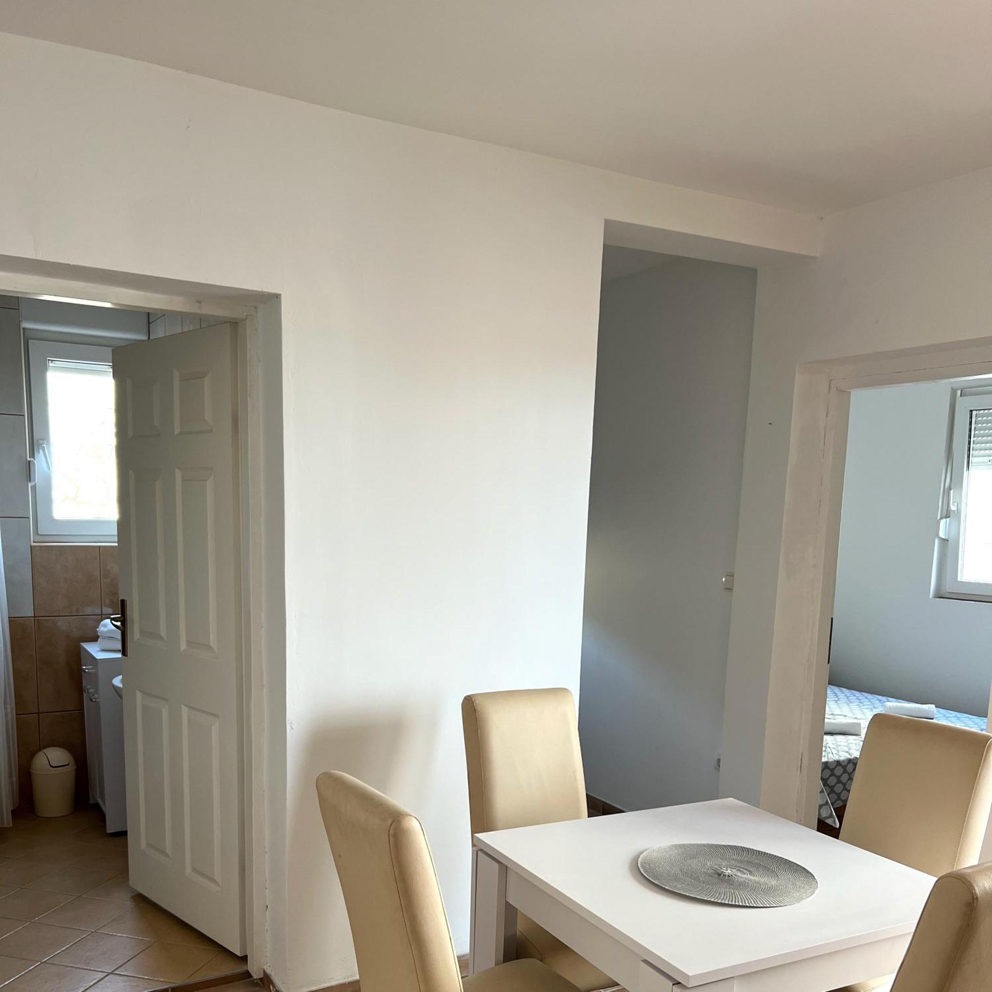 Apartments Dalmatia Свети Петър Стая снимка